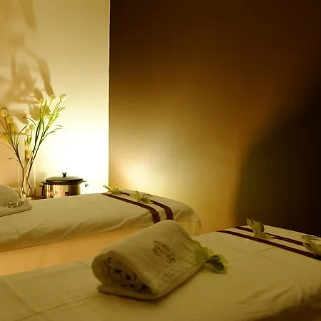 מלון The Lince Braga 4*